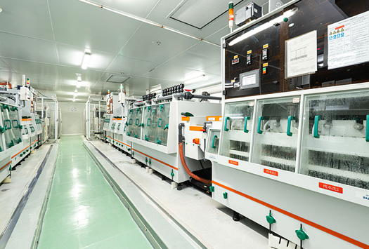 高效R2R生產線 5.蝕刻